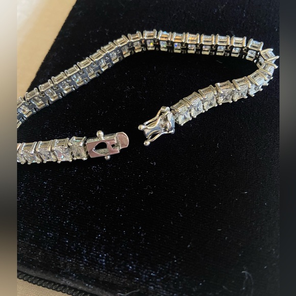 Baguette Cut Tennis Bracelet - Picture 3 of 6